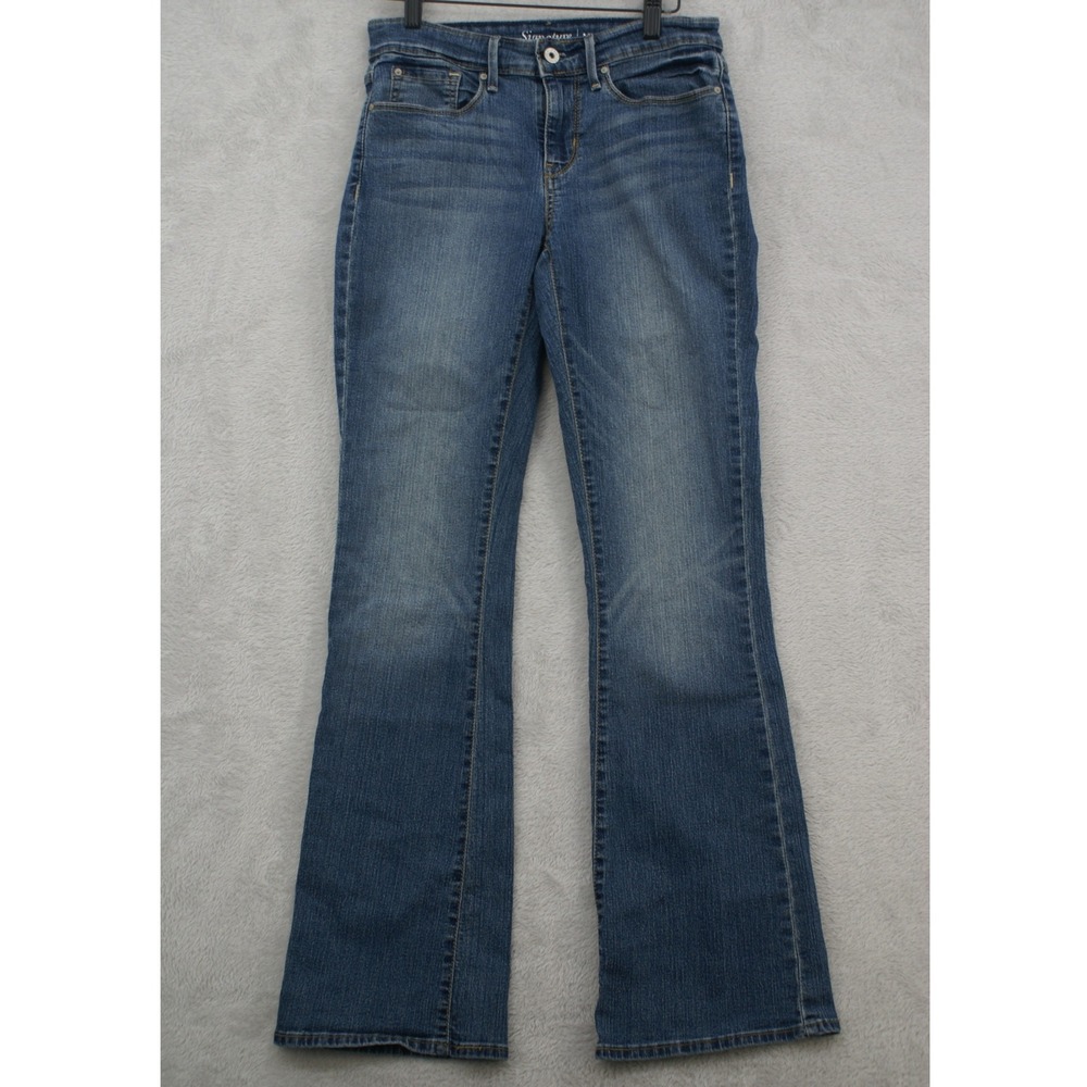Signature by Levi Strauss & Co Womens Modern Boot Cut Jeans Medium Wash 27x30